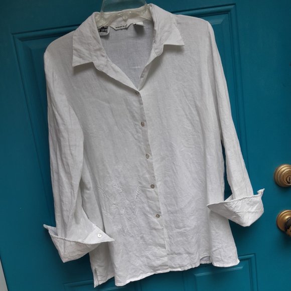 Linen Shirt Vintage White Button Down Blouse Irish Linen Embroidered Accent - Picture 6 of 16